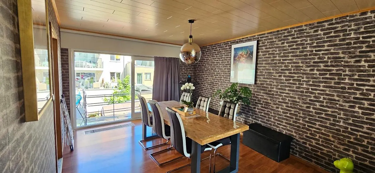 @Zakibelle Appartement Bredene België